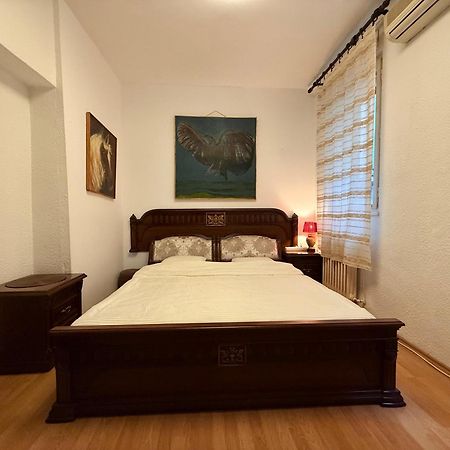 Knez Mihailova Apartment, City Center بلغراد المظهر الخارجي الصورة